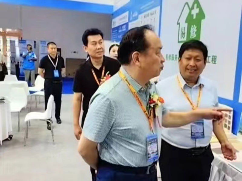 易修科技2024鄭州筑博會現(xiàn)場-1
